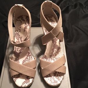 ‼️NEW‼️ BCBG MAXAZRIA WEDGE SANDALS SIZE 10M